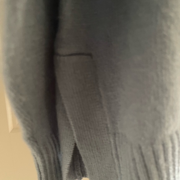 Banana Republic sweater size S petite - Picture 4 of 6